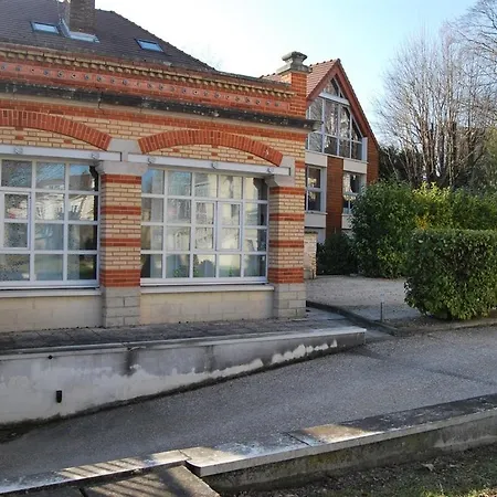 La Tour Boileau Apartment