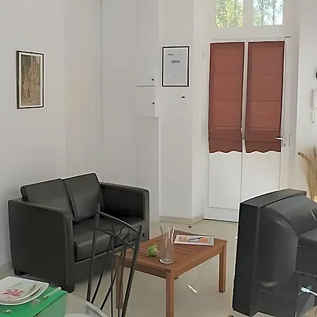 La Tour Boileau Appartement *
